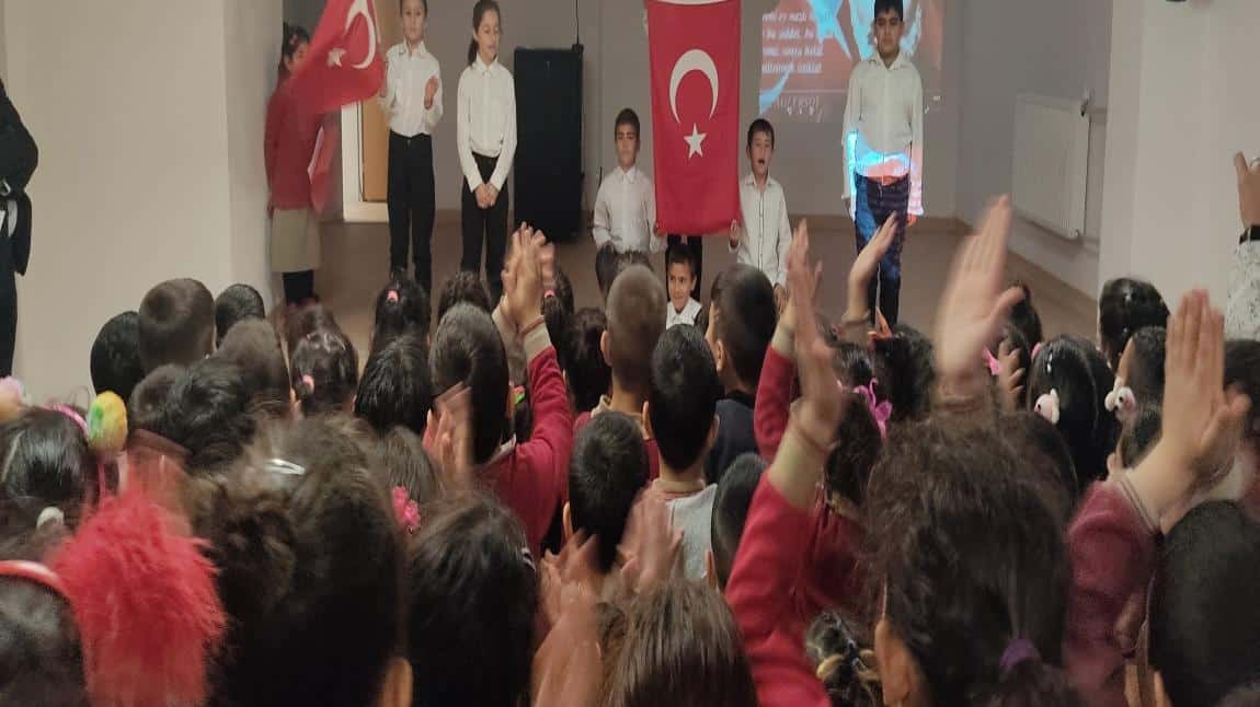 Okulumuzda 12 Mart İstiklal Marşının Kabulü ve Mehmet Akif ERSOY'u Anma Günü Tören Yapıldı